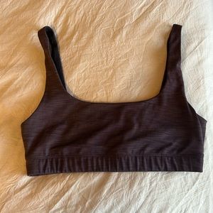 Daily bra Vuori, purple color, like new.